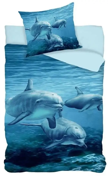 Se Sengetøj 140x200 cm - Svømmende delfiner - Vendbar dynebetræk - 100% bomulds sengesæt hos Dynezonen.dk